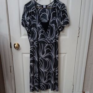 Studio 1940 Elegant Black and White Patterned Midi Dress